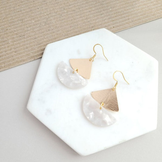 Ava Pearl Earrings