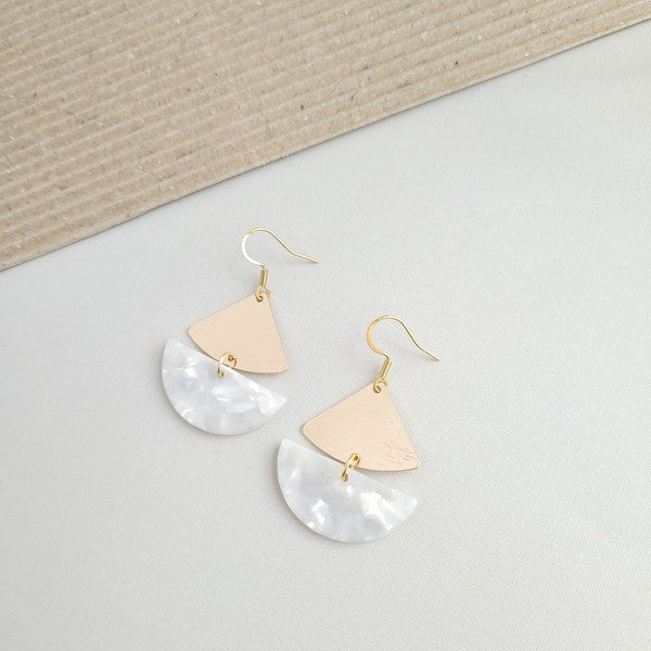 Ava Pearl Earrings